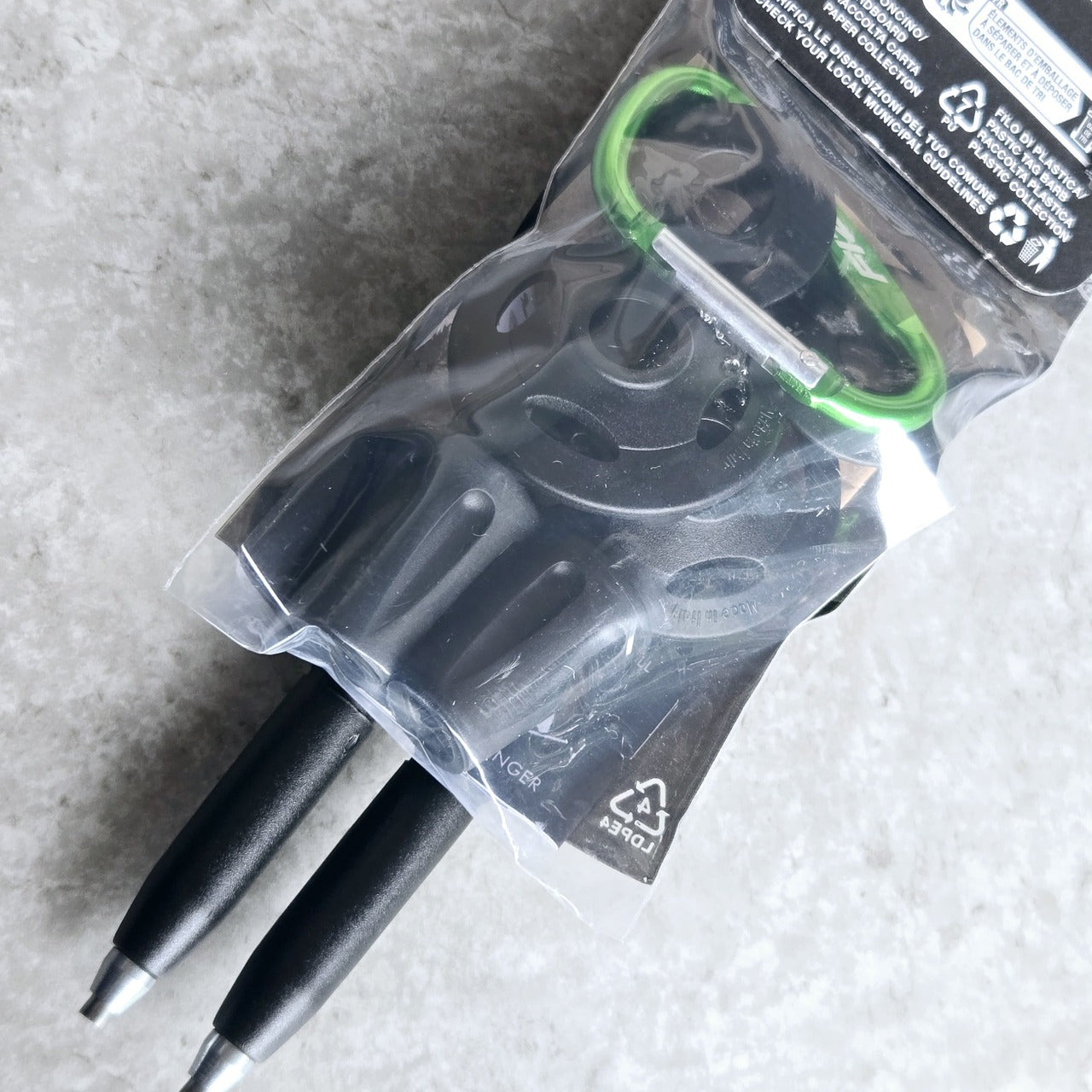 FIZAN / Compact MS Black 59～132cm