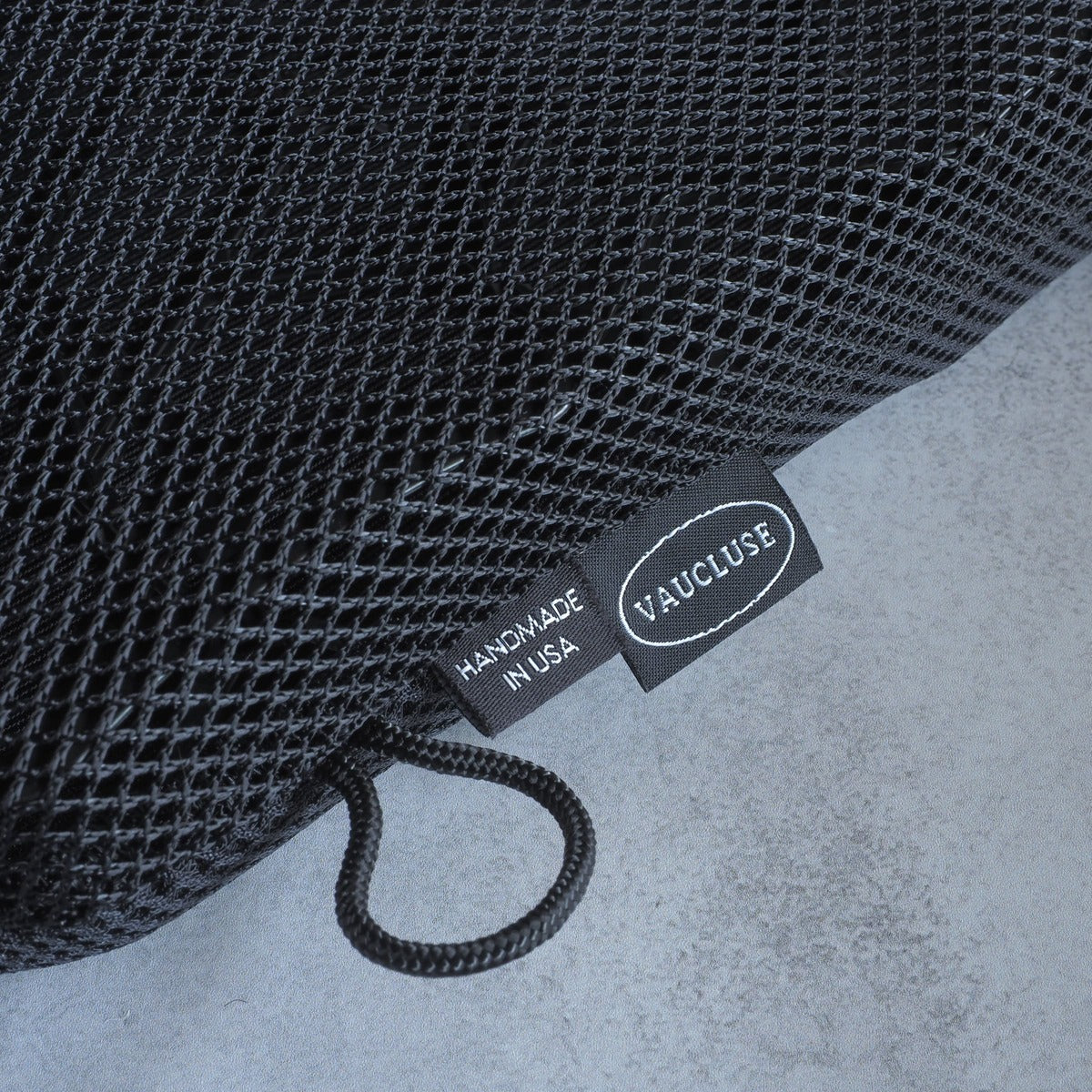 VAUCLUSE / Mesh Sleeve